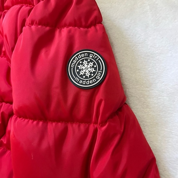 Madden Girl Red Puffer Jacket Faux Fur Hood XXL Juniors | Winter Cozy Chic - Picture 9 of 16